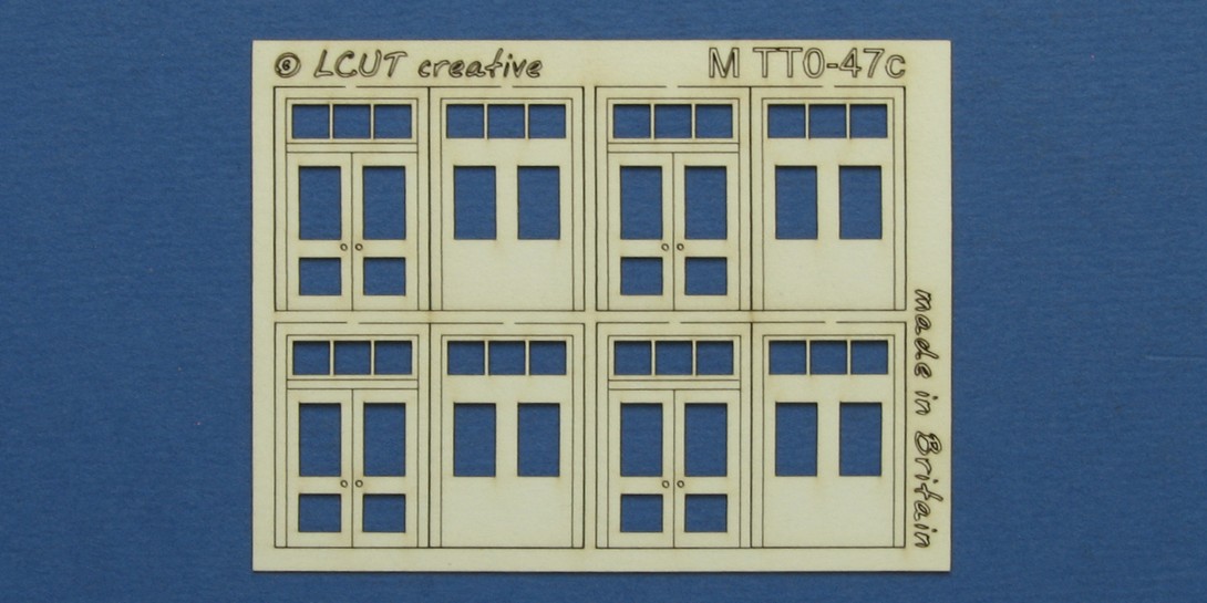 M TT0-47c TT:120 of 4 double doors with square transom type 2 Kit of 4 double doors with square transom type 1. Designed in 2 layers with an outer frame/margin. Made from 0.35mm paper.
